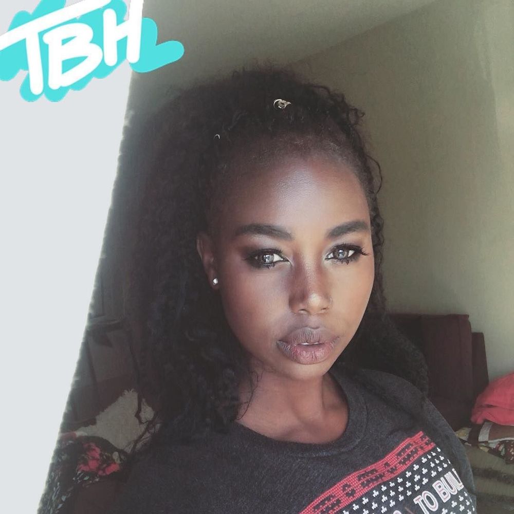 Meet your Posher, Amira